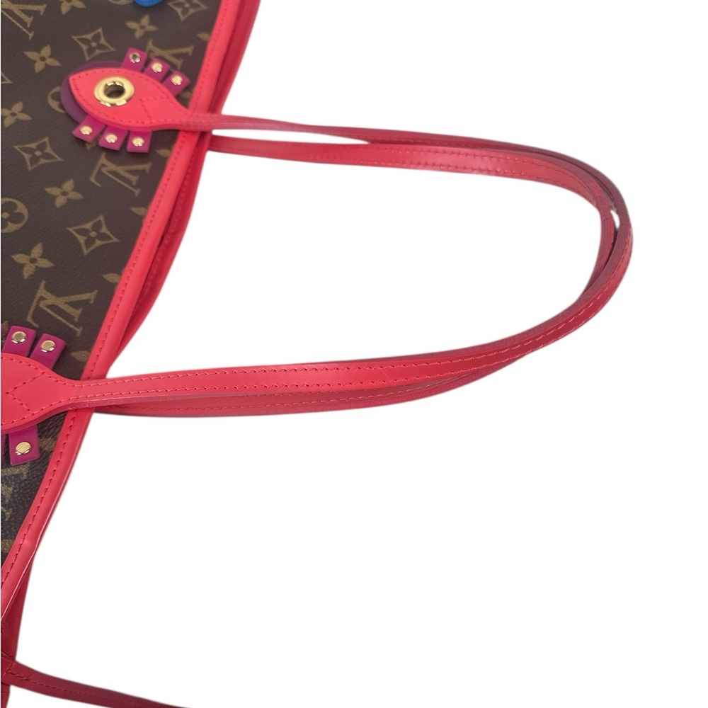 Louis Vuitton Limited Edition Monogram Tote with Pink Accents - Picture 5 of 6